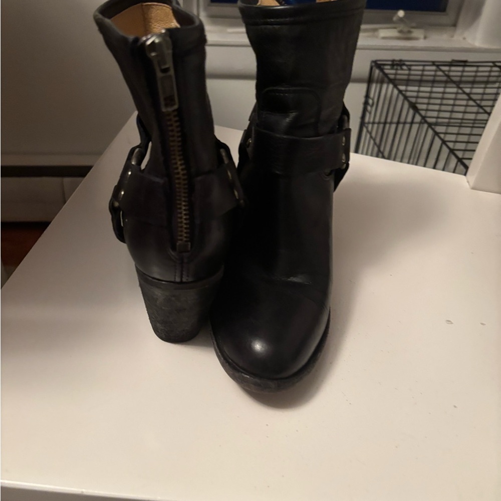 Frye Black Booties size 8 - Picture 3 of 10